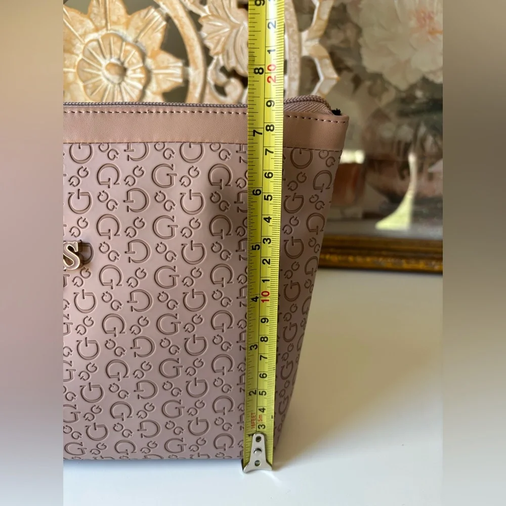 GUESS Cosmetic Bag NWT Dusty Rose color - Picture 9 of 10